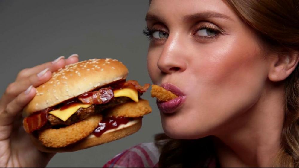 carls-jr-western-bacon-cheeseburger-Costa-Rica