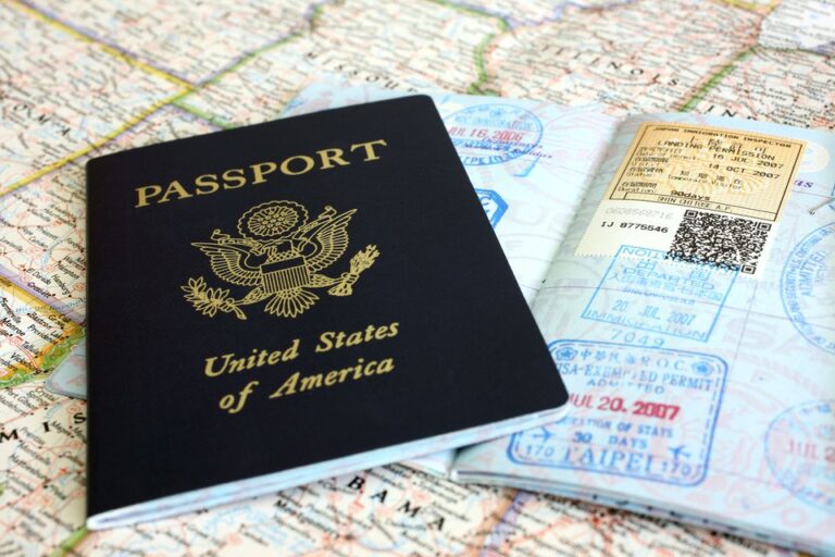 Do I need a return ticket to come to Costa Rica?