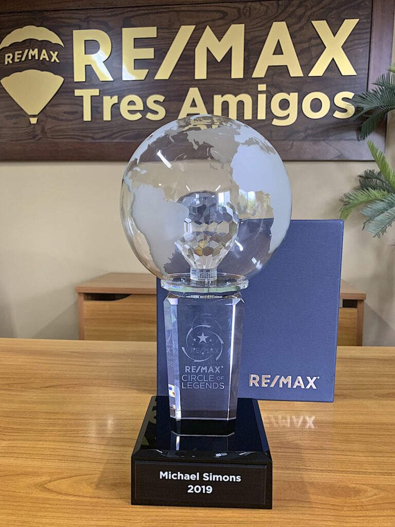 circle of legends award