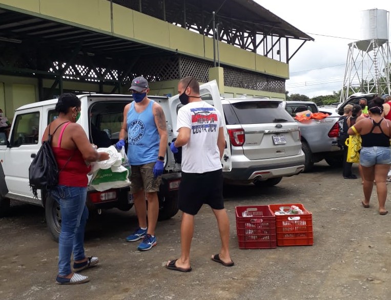 Volunteers for a food charity drive in Costa Rica