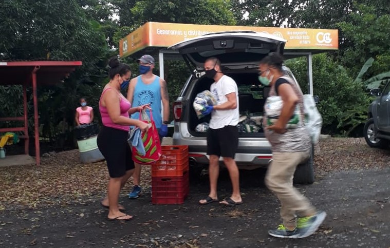 Volunteers for a food charity drive in Costa Rica
