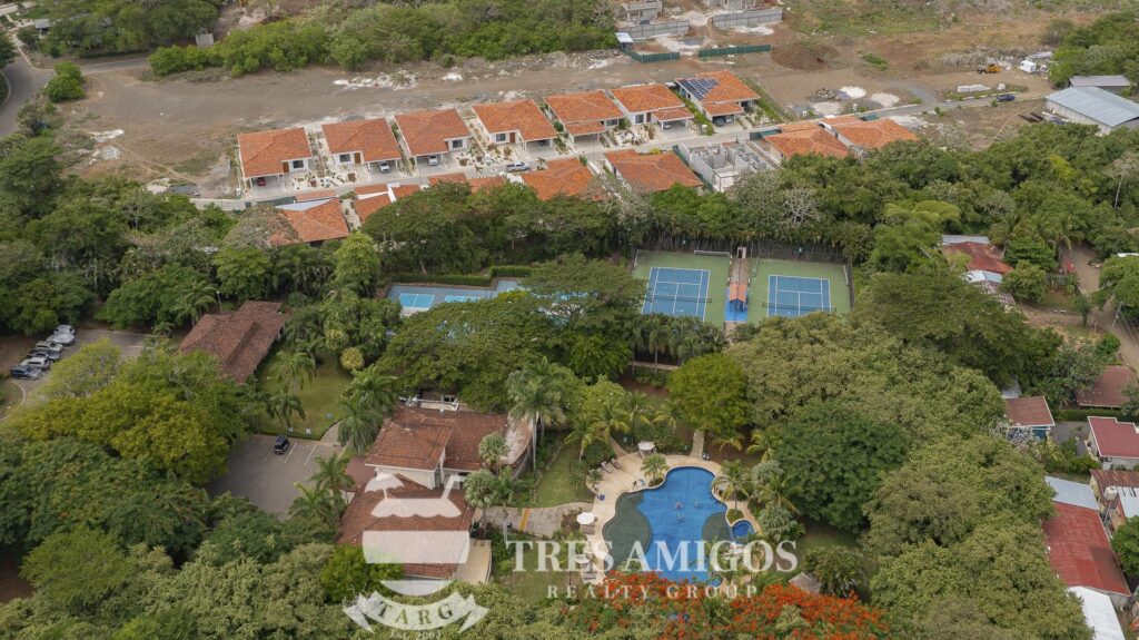 La Caleta Coco Bay Estates